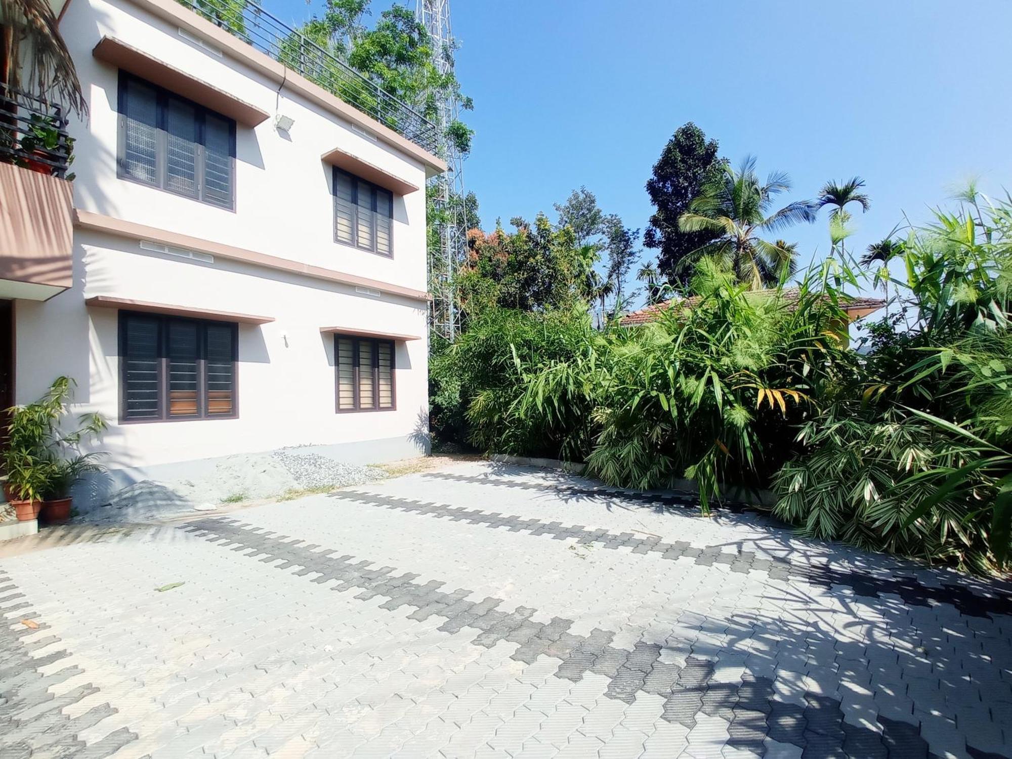 Eve's Residency Holiday home Meppadi